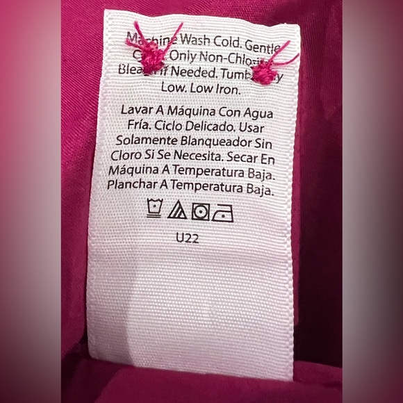 Women’s Time & True Burgundy Long Sleeve Button Down Shirt Size S (4-6) - Picture 8 of 8